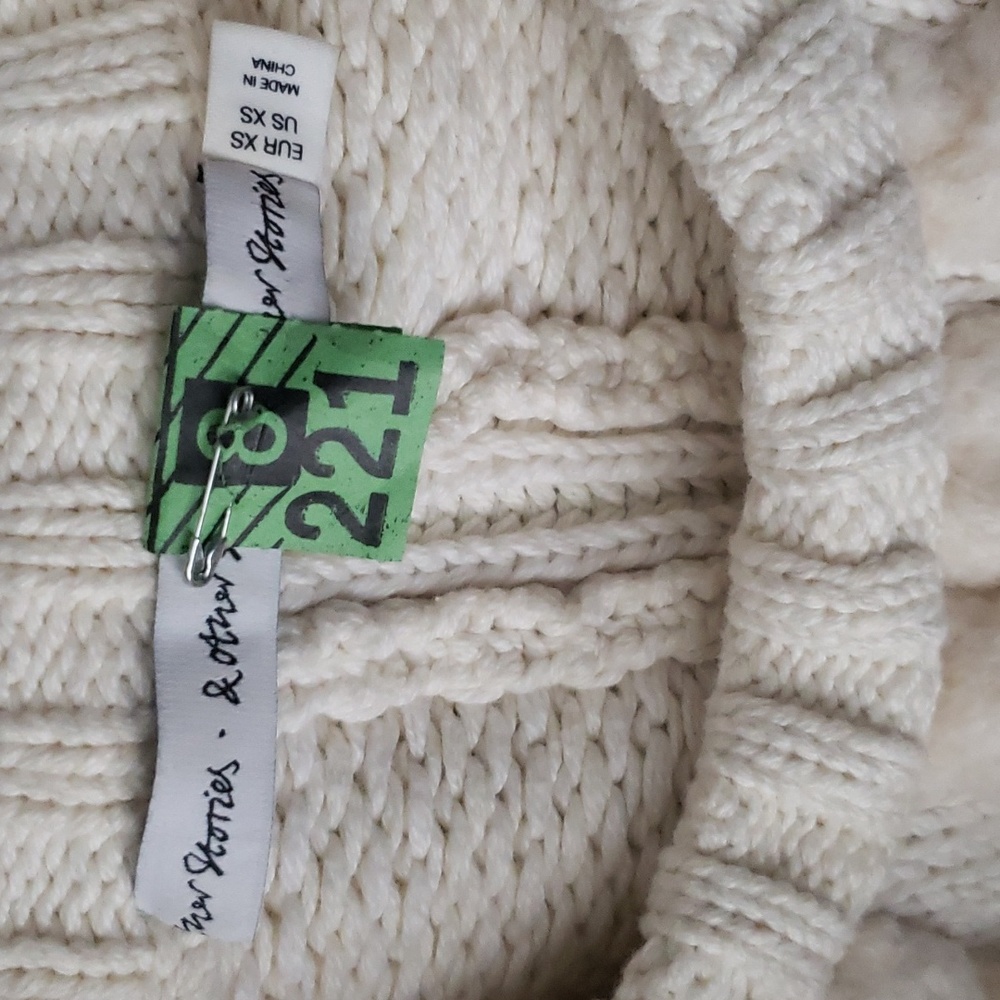 & Other Stories Chunky Cable Sweater Size XS - Picture 13 of 16